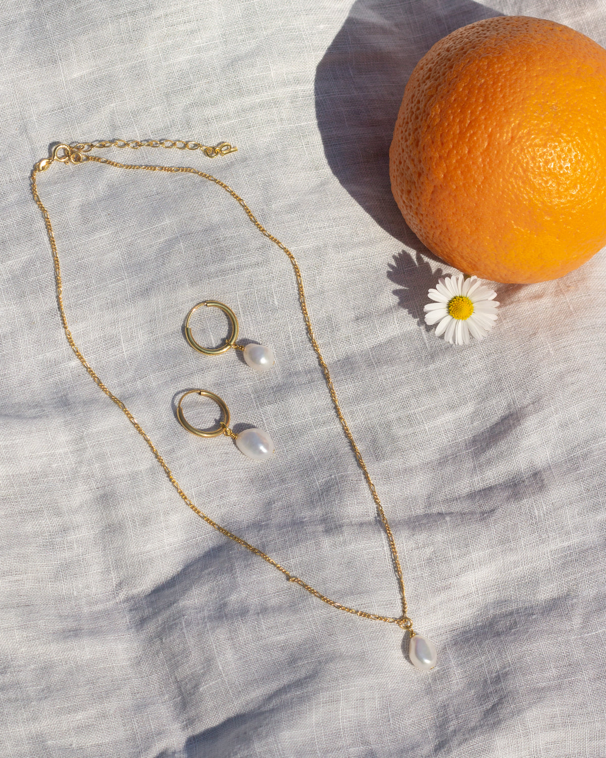 Pearl pendant chain discount